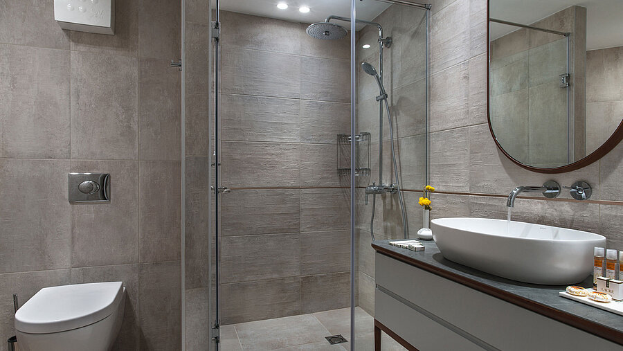 Deluxe Badezimmer | Maritim Hotel Amelia Albena Resort