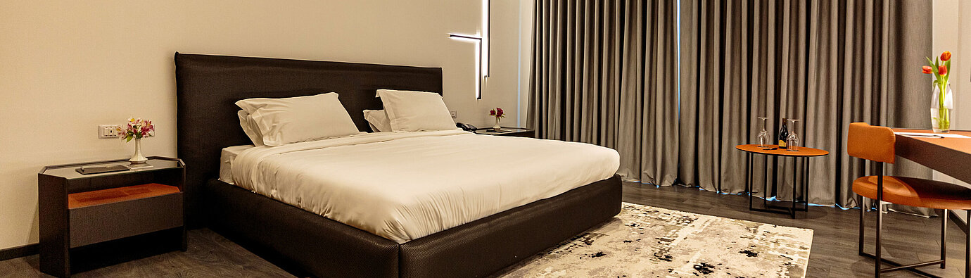 Modernes Doppelzimmer im Maritim Resort Marina Bay mit stilvollem Design und gemütlicher Atmosphäre