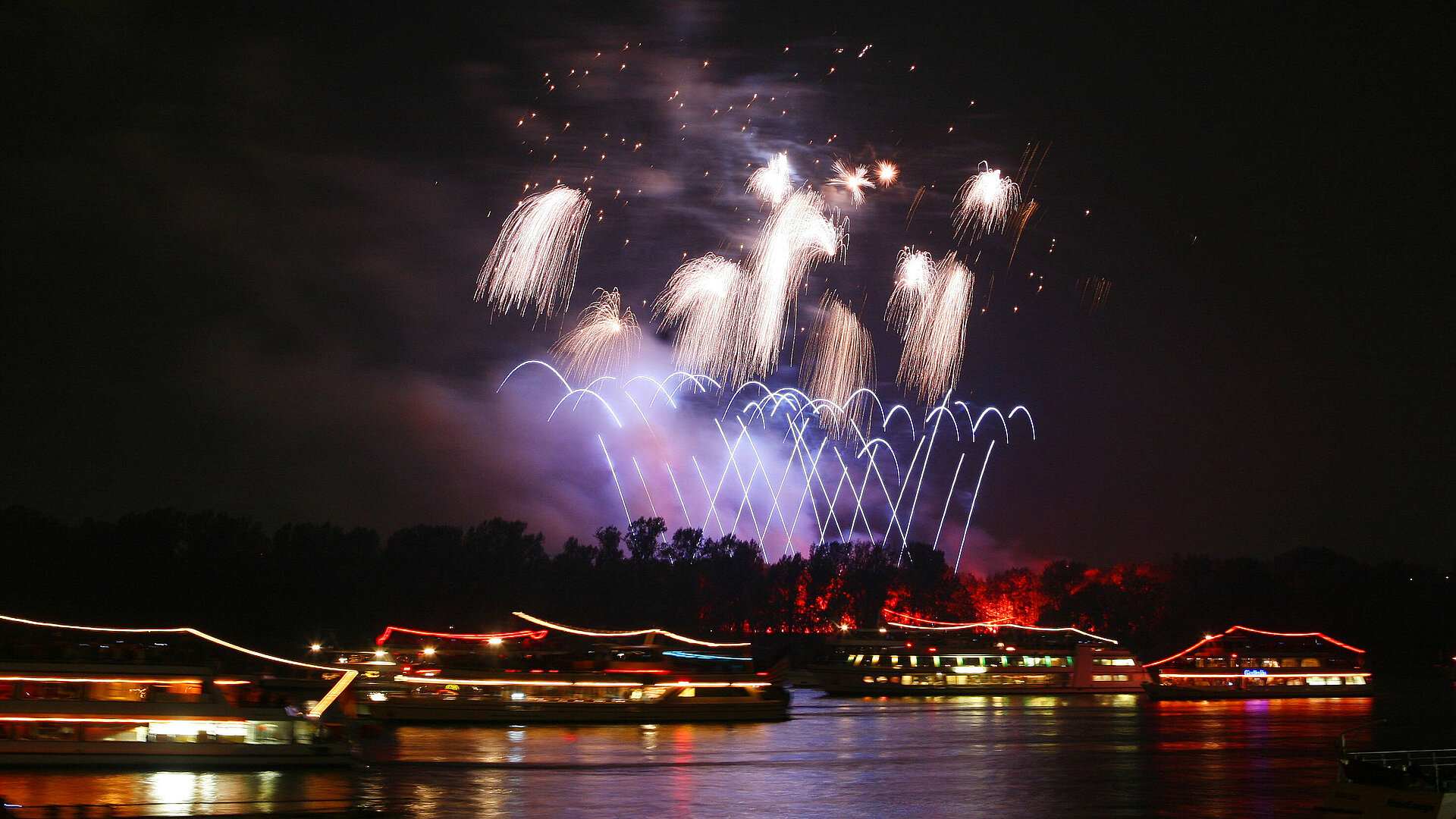 Rhein in Flammen Rhein in Flammen