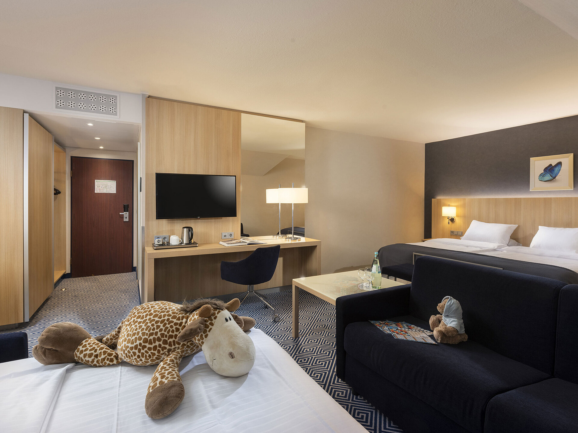 Superior Zimmer Geräumiges Superior Familienzimmer im Maritim Hotel Würzburg mit ausziehbarem Sofa und Doppelbett