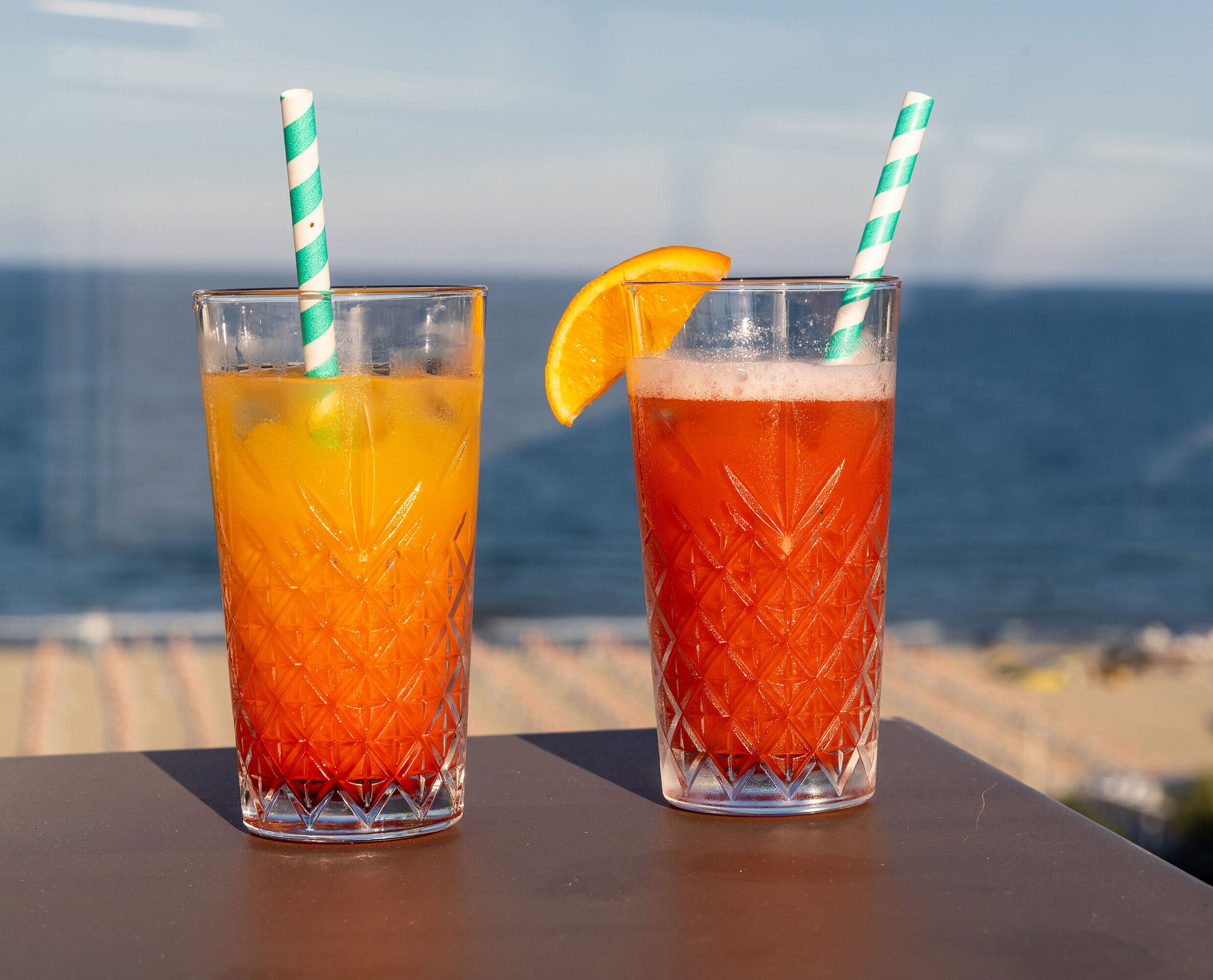 Cocktails mit Meerblick | Maritim Hotel Amelia Cocktails mit Meerblick