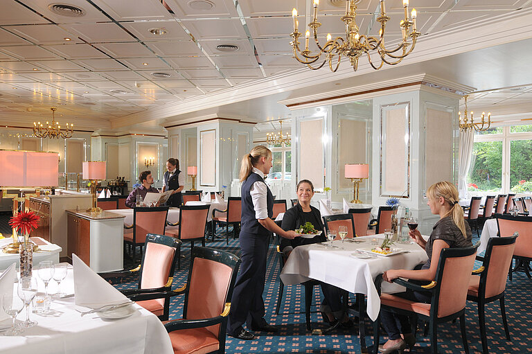 Restaurant im Maritim Hotel Bad Wildungen mit persönlichem Service und elegantem Ambiente