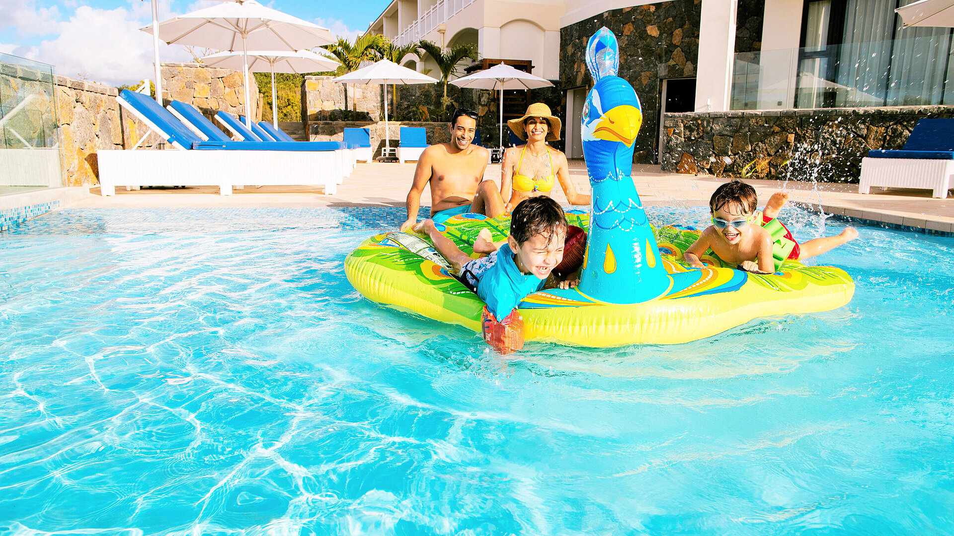 Pool | Maritim Hotel Mauritius