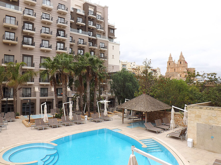 Pool | Maritim Antonine Hotel & Spa Malta