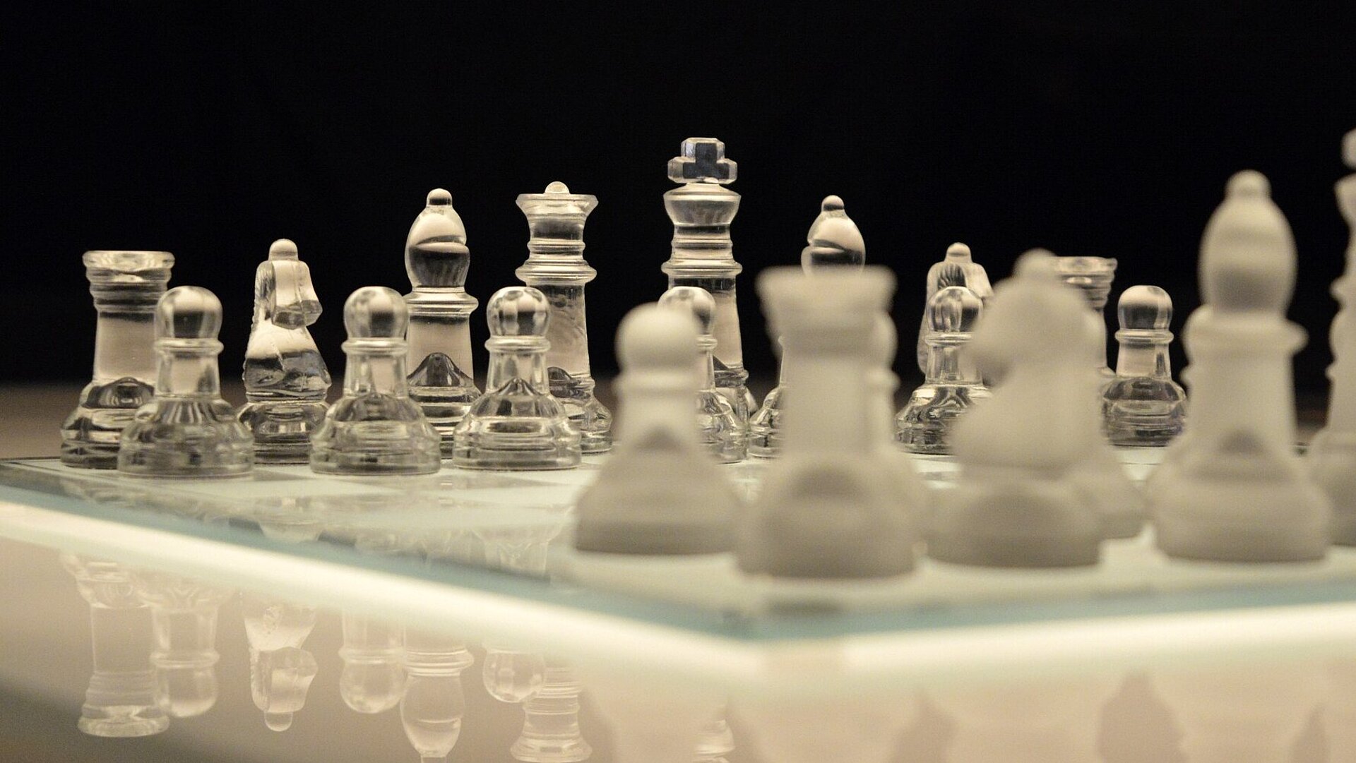 Schachbrett aus Glas