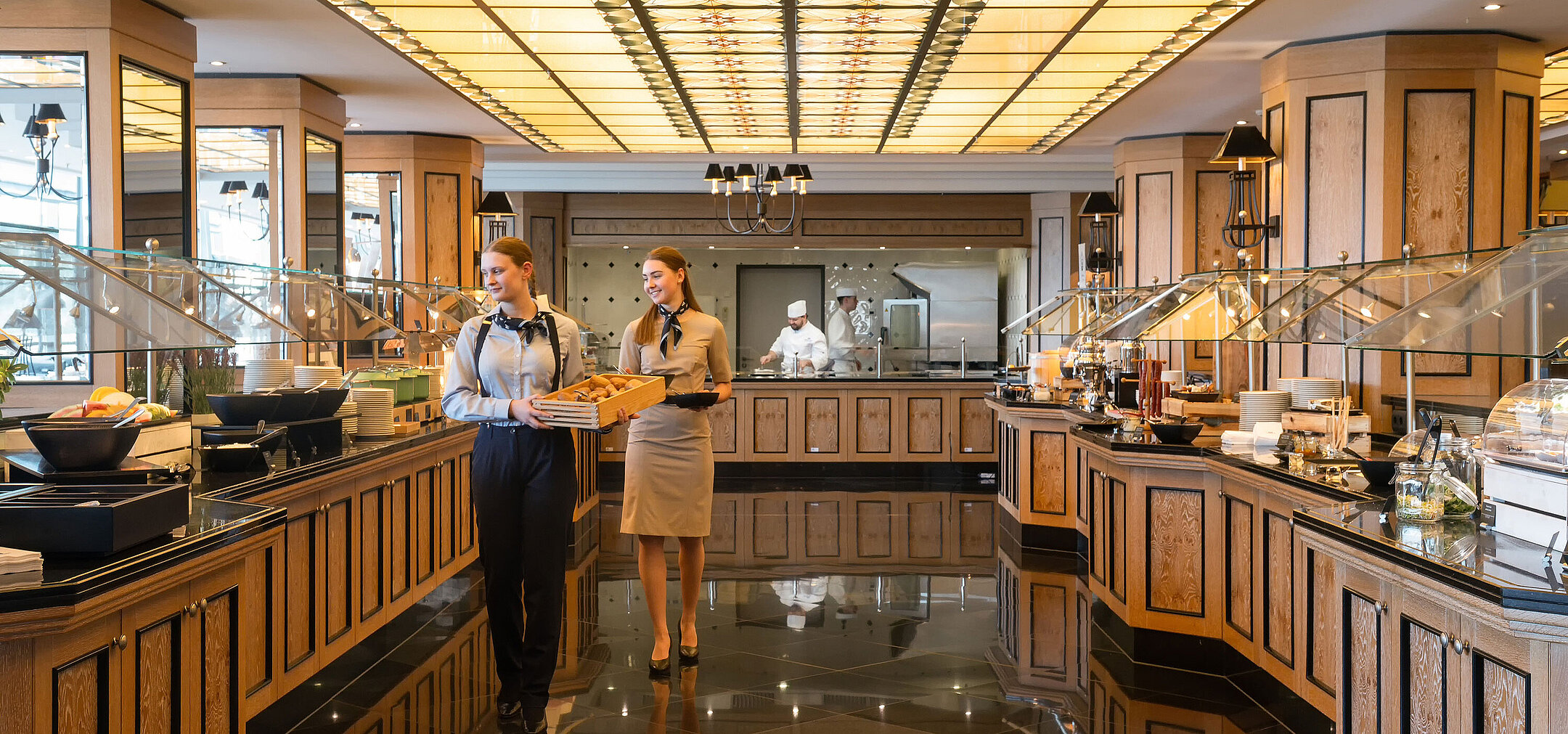 Buffet im Restaurant Wintergarten Großes Buffet im Restaurant Wintergarten im Maritim Hotel Dresden mit vielfältiger Auswahl.