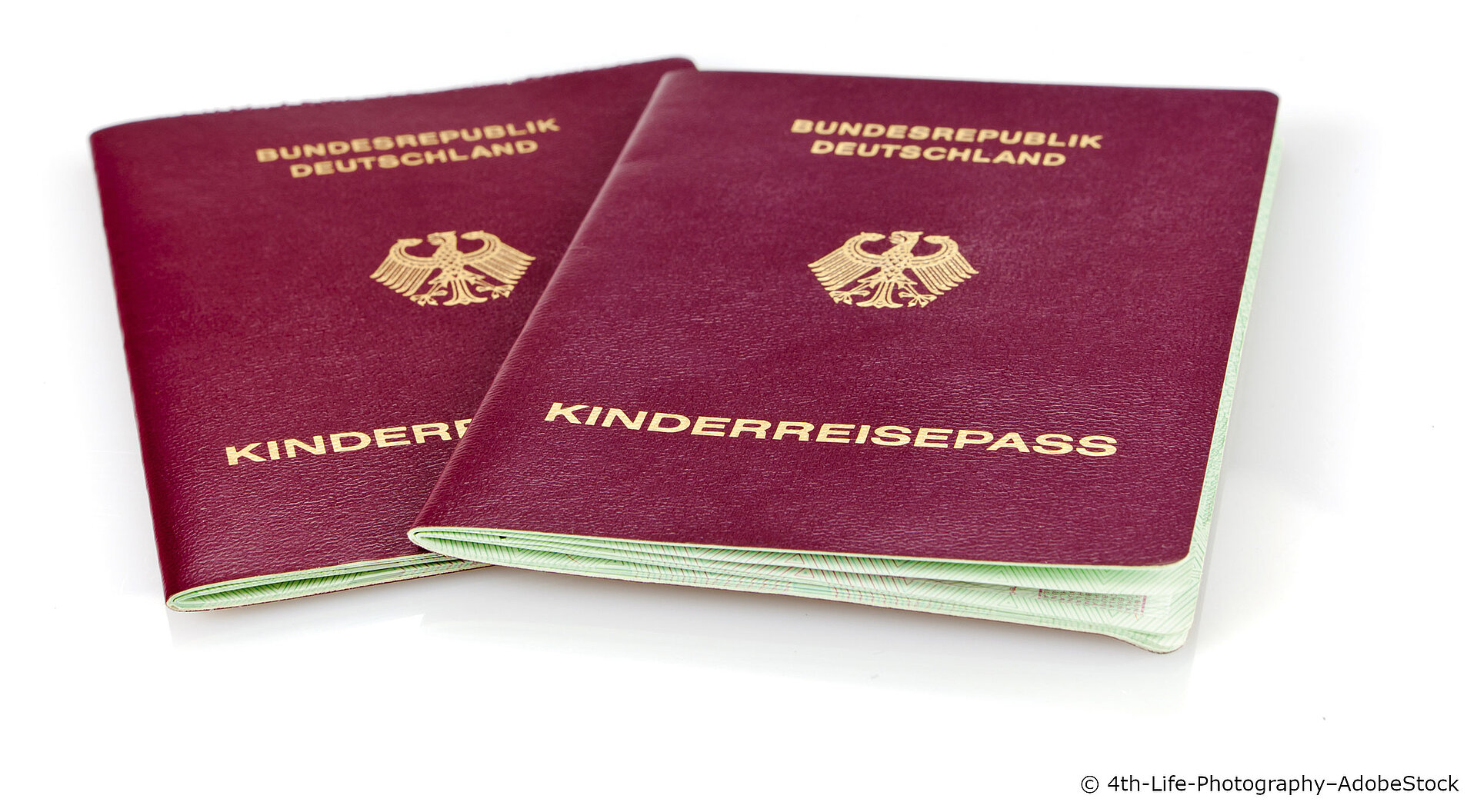 Kinderreisepässe checkliste-urlaub-mit-kindern-reisepass